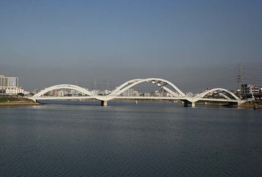 Scenic view of Hatirjheel Bridge